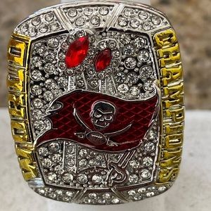Buccaneers replica ring